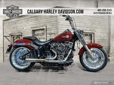Adored since day one, the singular Harley-Davidson Fat Boy 114 stands out with bright chrome and bol...
