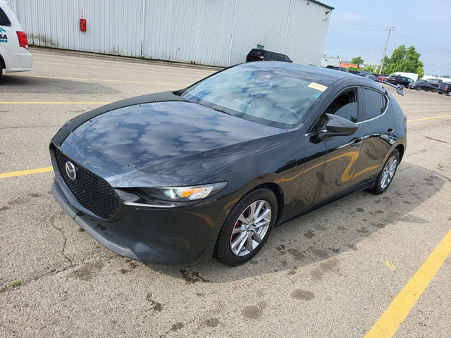 2019 Mazda Mazda3 Sport GS FWD in Cars & Trucks in Mississauga / Peel Region - Image 2