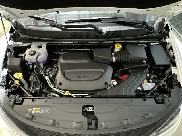 2024 Chrysler Grand Caravan SXT | Remote Start | Apple CarPlay in Cars & Trucks in Edmonton - Image 26