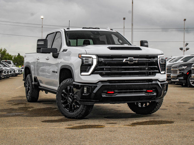 2025 Chevrolet Silverado 3500HD LTZ in Cars & Trucks in Edmonton - Image 2