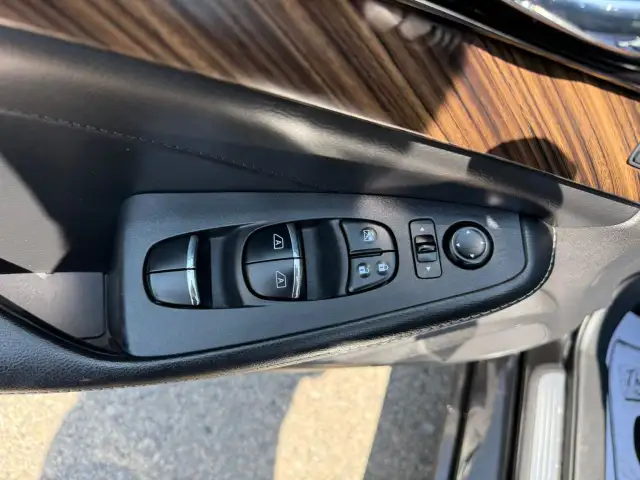 2016 Nissan Maxima Platinum in Cars & Trucks in Calgary - Image 19