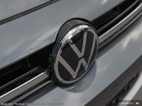 AMVIC-licensed business 2025 Volkswagen Jetta Comfortline with Sports Package! ALL-NEW! Explore the... (image 8)