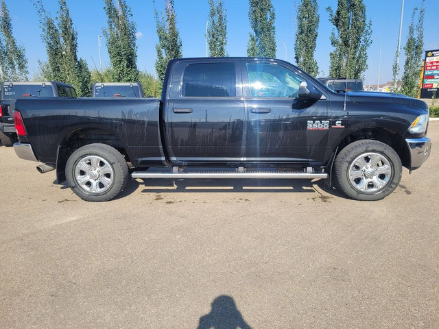 2017 Ram 3500 SLT | CREWCAB | DIESEL in Cars & Trucks in Strathcona County - Image 4
