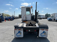 Appelez // Call Guillaume 514-404-6940 Shunter / Tracteur de cour / Yard tractor Unité 7102 Kalmar O... (image 3)