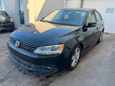 VOLKSWAGEN JETTA 2014 TDI DIESEL AUTOMATIQUE FULL AC MAGS EN ALUMINUM, VITRES ELECTRIQUES, PORTES EL...