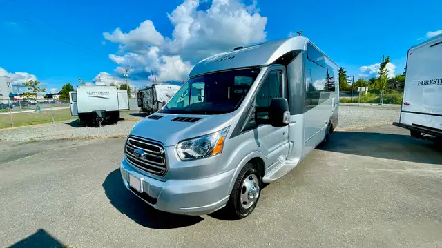 2018 LEISURE TRAVEL Wonder 24MB in RVs & Motorhomes in Victoria - Image 2