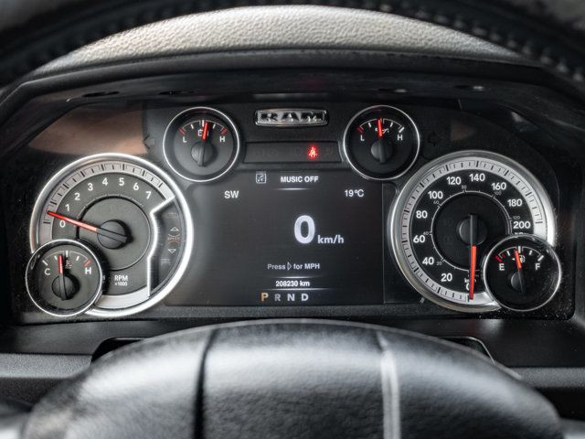 2019 Ram 1500 Classic Express in Cars & Trucks in Barrie - Image 3