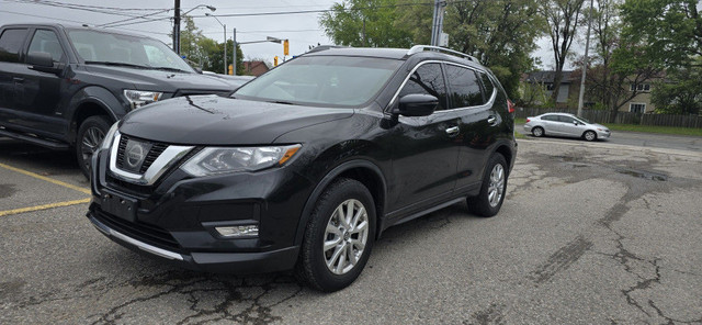 2017 Nissan Rogue SV 4dr All-wheel Drive CVT in Cars & Trucks in City of Toronto - Image 2
