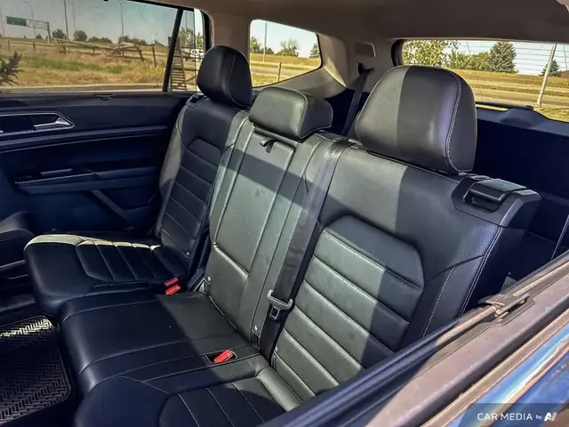 2019 Volkswagen Atlas Execline Premium Comfort, 7 Seats in Cars & Trucks in Medicine Hat - Image 24
