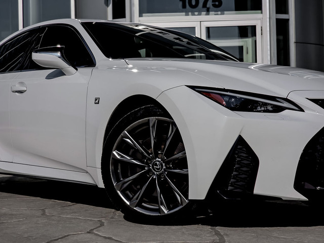 2022 Lexus IS 300 | F-SPORT 2 Pkg | AWD | Lexus Certified in Cars & Trucks in City of Toronto - Image 3