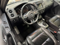 RARE FIND R-LINE HIGHLINE! TOP OF THE LINE! MOST DESIRABLE COLOR COMBO! LOCAL ONTARIO 1 OWNER SUV! E... (image 7)