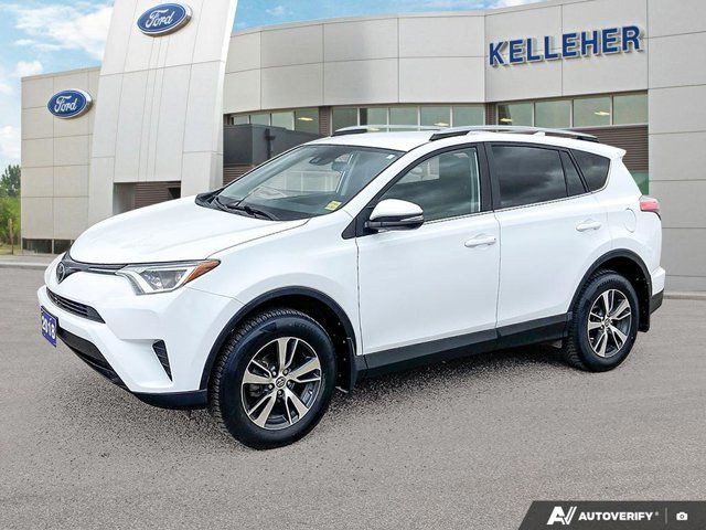 2018 Toyota RAV4 LE in Cars & Trucks in Brandon