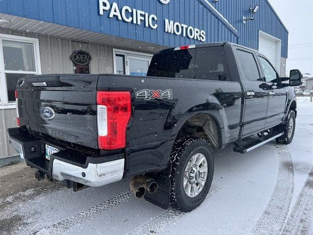 2017 Ford F-250 Super Duty XLT Power Stroke Diesel Crew Cab 4x4 in Cars & Trucks in Winnipeg - Image 3