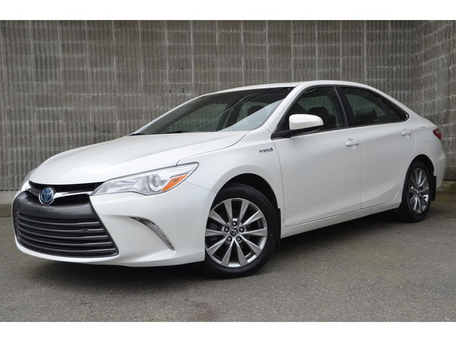 2017 Toyota Camry Hybrid XLE Hybrid, Nav, Sunroof, Back Up Camer in Cars & Trucks in Burnaby/New Westminster