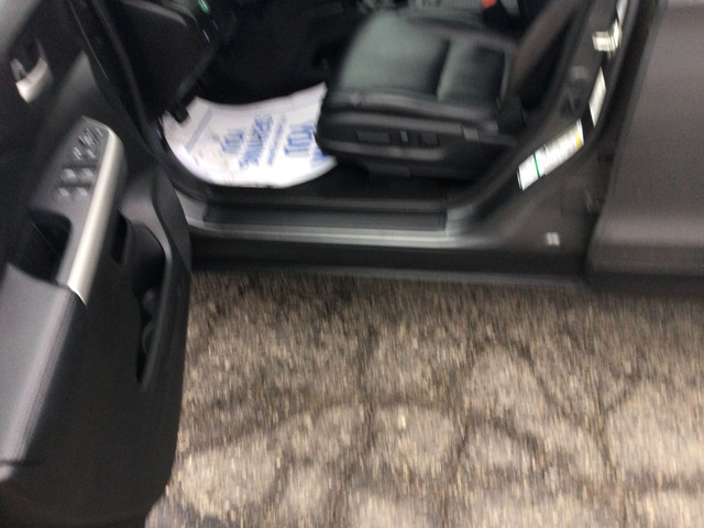 2014 Honda CR-V Touring Touring, AWD, Leather, Moonroof in Cars & Trucks in Oakville / Halton Region - Image 4