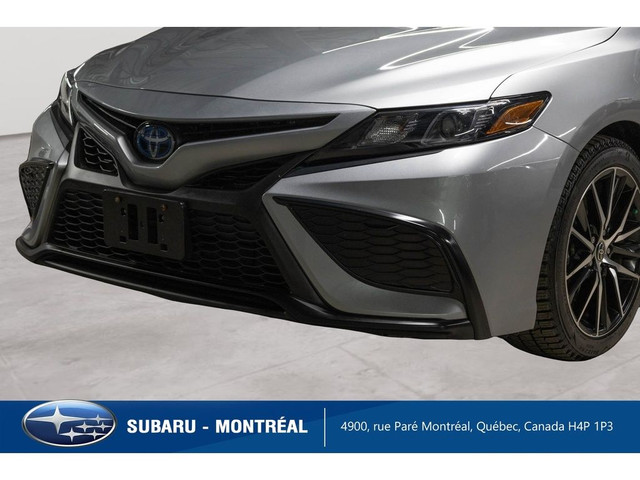 2021 Toyota Camry Hybrid SE Auto dans Autos et camions  à Ville de Montréal - Image 3