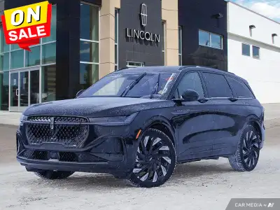 Sunroof, Cooled Seats, Premium Audio, Navigation, Wireless Charging! This Lincoln Nautilus promises...