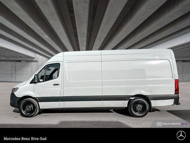 2024 Mercedes-Benz Sprinter 2500 170 Wheelbase High Roof RWD dans Autos et camions  à Longueuil/Rive Sud - Image 2