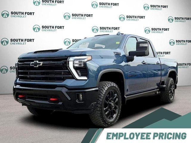 2025 Chevrolet Silverado 3500HD LTZ 4WD Crew Cab in Cars & Trucks in Strathcona County