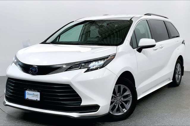 2022 Toyota Sienna Hybrid Sienna LE AWD 8-Pass in Cars & Trucks in Delta/Surrey/Langley