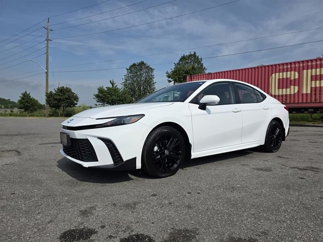 2025 Toyota Camry Hybrid SE Upgrade AWD in Cars & Trucks in Oshawa / Durham Region