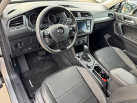 2020 Volkswagen Tiguan Comfortline 4MOTION SUV - Backup camera|Blind-spot|Leather|Heated seats|Pano-... (image 7)
