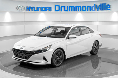 HYUNDAI ELANTRA PREFERRED 2023 + GARANTIE + CAMERA + A/C + MAGS 