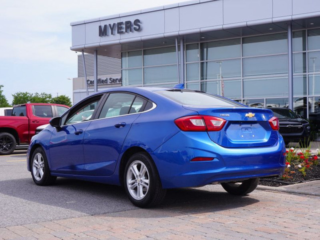 2018 Chevrolet Cruze LT - Heated Seats - LED Lights in Cars & Trucks in Ottawa - Image 3