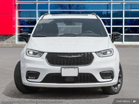 This Chrysler Pacifica has a dependable Regular Unleaded V-6 3.6 L/220 engine powering this Automati... (image 1)