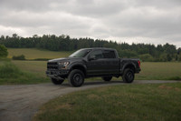 Equipped with a 450 hp twin-turbo V6, 10-speed auto, FOX Live Valve shocks, and Trail Control. Deale... (image 5)