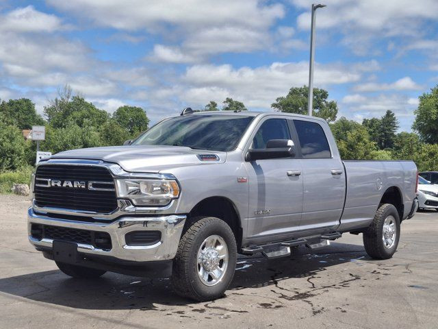2020 Ram 3500 Big Horn Crew Cab 4WD | 6.4L Hemi | Class V Hitch in Cars & Trucks in Guelph