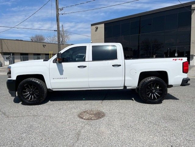 2018 Chevrolet Silverado 1500 4WD-V8 5.3L-CREW CAB-2 SETS OF RIM in Cars & Trucks in City of Toronto - Image 2