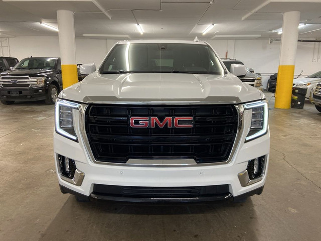 2022 GMC Yukon XL SLE 4WD 8 PASSENGER! in Cars & Trucks in Calgary - Image 2