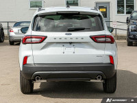 Aluminum Wheels, Synthetic Leather Seats, Apple CarPlay, Android Auto, Power Liftgate, Blind Spot De... (image 5)