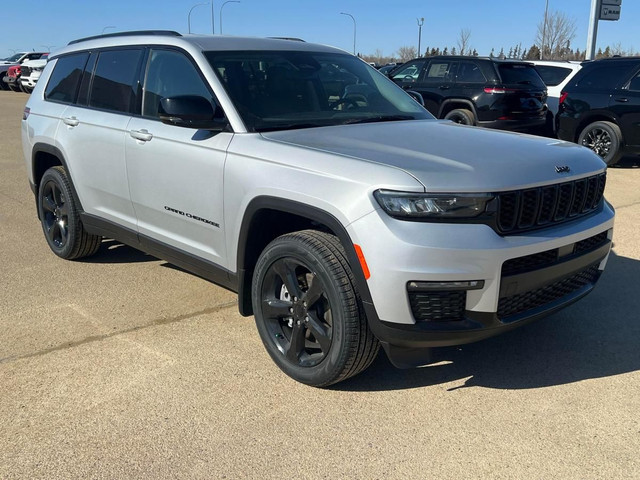 2024 Jeep Grand Cherokee L Limited | Trailer Tow Prep Group | Bl in Cars & Trucks in Edmonton