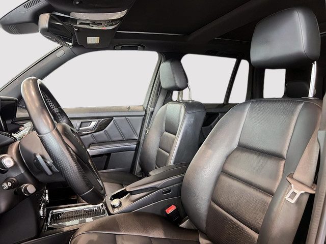 2013 Mercedes-Benz GLK350 4MATIC Outstanding value! in Cars & Trucks in Calgary - Image 3
