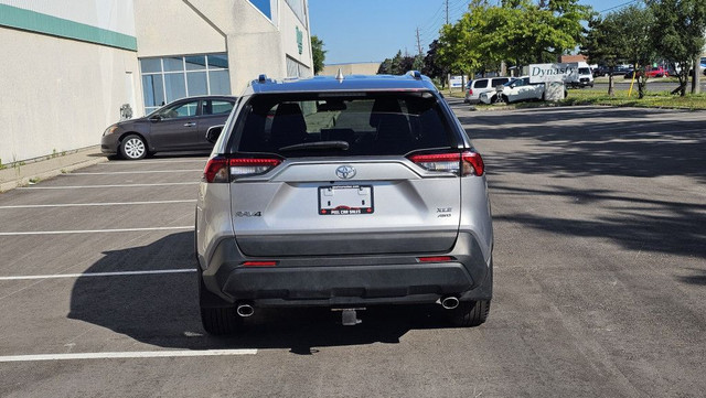 2022 Toyota RAV4 XLE| AWD | SUNROOF | LEATHER SEATS in Cars & Trucks in Mississauga / Peel Region - Image 2