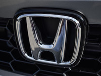 Engine: 2L 4cyl. L/100Km City: 0.0 L/100Km Hwy: 0.0 Safety Equipment Traffic Jam Assist ABS And Driv... (image 8)