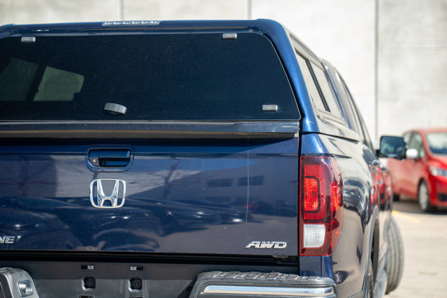 2019 Honda Ridgeline EX-L in Cars & Trucks in Edmonton - Image 4