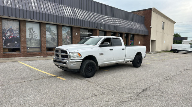 2018 Ram 3500 SLT 4x4 *** CREW CAB *** 8FOOT BED in Cars & Trucks in City of Toronto