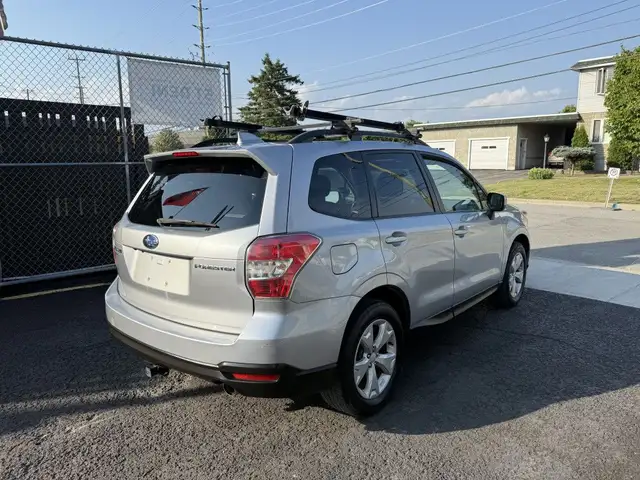2016 Subaru Forester 2.5i Touring 4dr All-wheel Drive dans Autos et camions dans Ottawa - Image 10