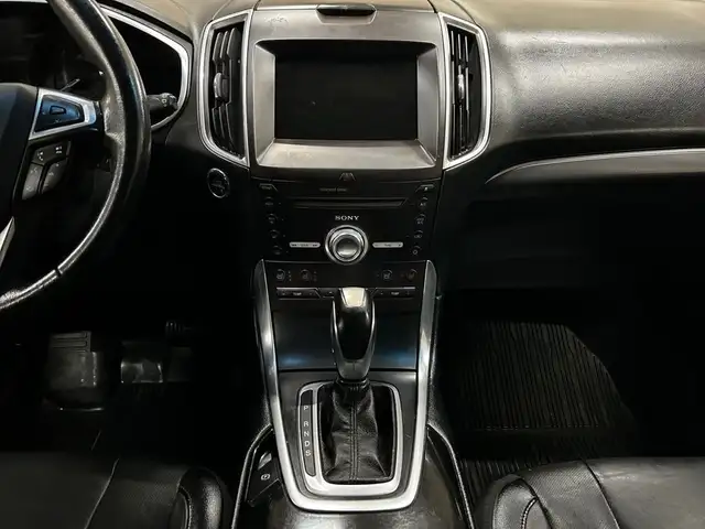 2017 Ford Edge Titanium AWD / Panoramic Sunroof in Cars & Trucks in Calgary - Image 15