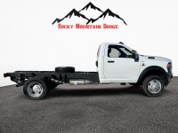PLENTY OF OPTIONS IN THIS 5500 CAB CHASSIS INCLUDING A 6.7 CUMMINS DIESEL, POWER TAKE OFF GROUP, TAN... (image 4)