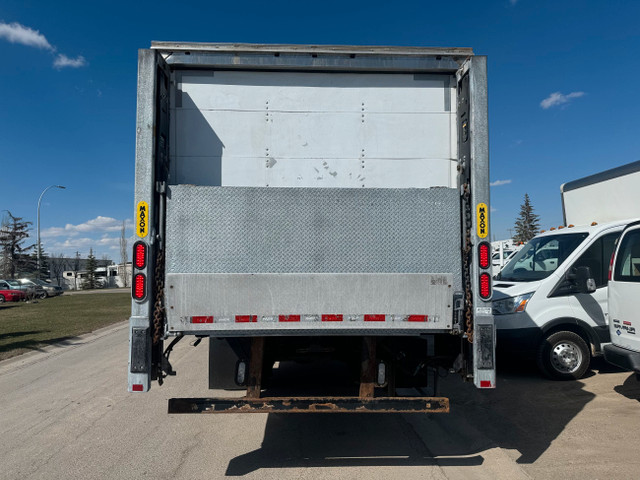 2019 Hino 338 Van Truck 20 FT Box Lift Gate in Cars & Trucks in Calgary - Image 4