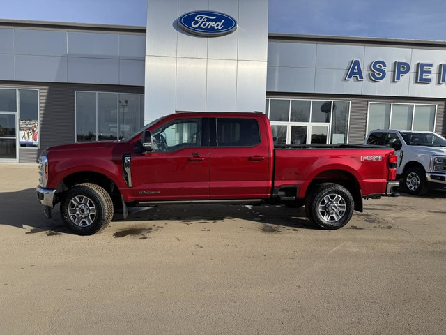 2025 Ford Super Duty F-350 SRW Lariat in Cars & Trucks in Red Deer - Image 2