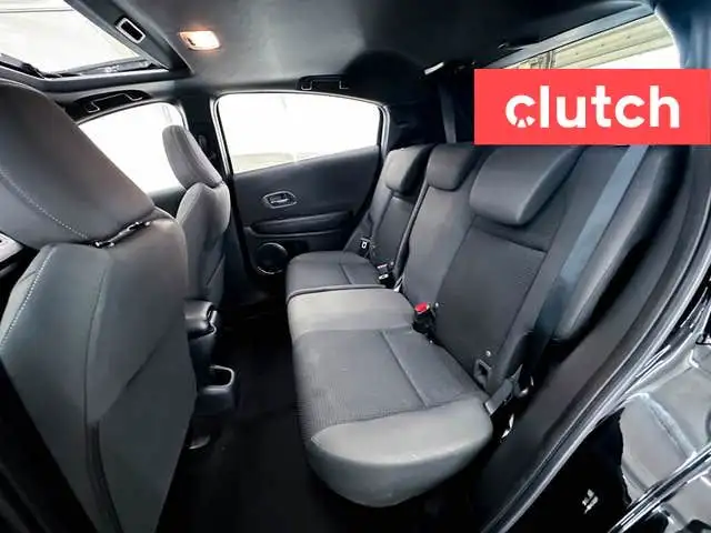 2019 Honda HR-V Sport AWD w/ Apple CarPlay, Heated Front Seats,  dans Autos et camions dans Ottawa - Image 18