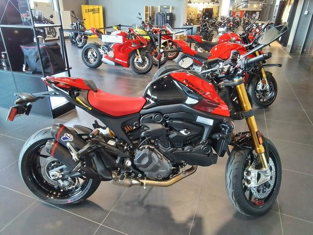 2024 Ducati Monster SP Livery dans Motos sport  à Moncton