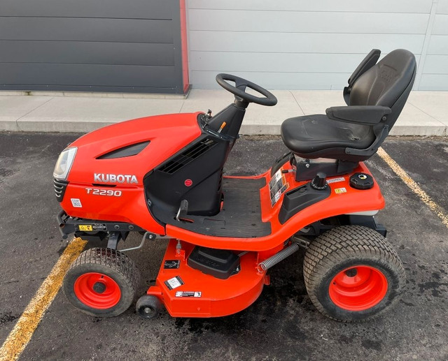 2019 Kubota 2019 Kubota T2290 - Mower - Riding in Farming Equipment in Sarnia - Image 4