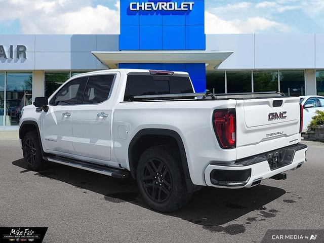 2022 GMC Sierra 1500 Limited Denali heated front seat/steerin... in Cars & Trucks in Ottawa - Image 4