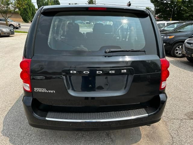 2013 Dodge Grand Caravan SE in Cars & Trucks in Kitchener / Waterloo - Image 3